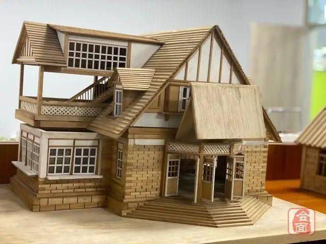 郭喜凤|8月1日 来这所建在图书馆中的学校开启童话之旅！