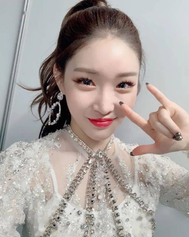 橘色|金请夏绝美回归！彩色眼影也能消肿又好看！