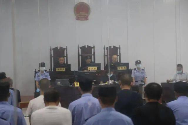 南充李某等黑社会性质组织案宣判21人获刑最高刑期25年