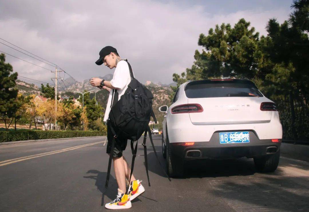 天马行空|素素探店 | 经常被“天马行空”的TONY老师伤害？这位靠谱90后资深发型师安利给你！