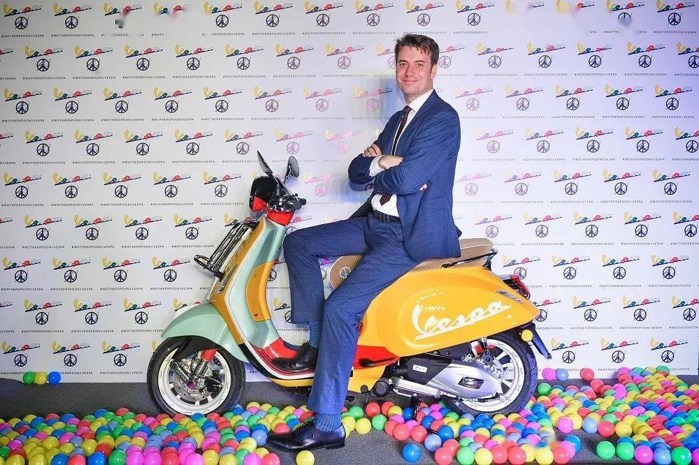 摩托车|时尚、潮流、色彩缤纷……如果摩托车圈有一个潮牌的话，那一定是Vespa！