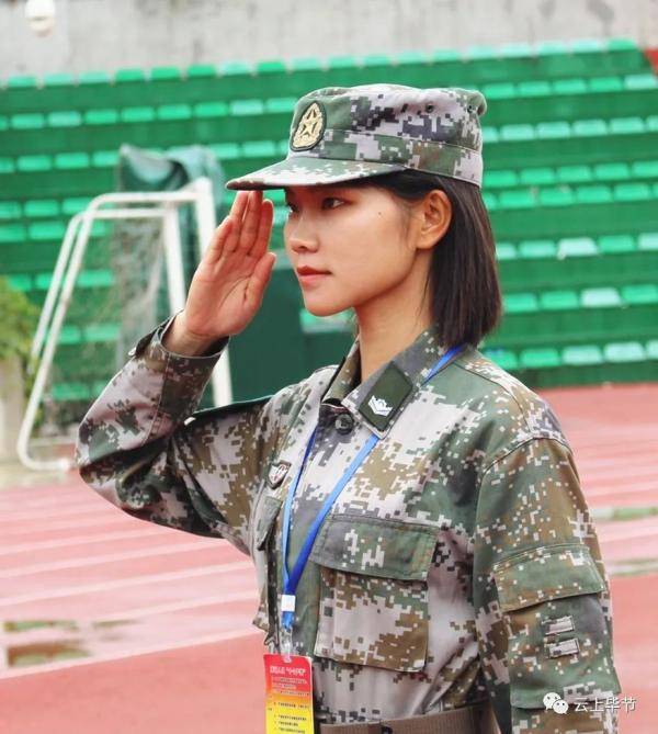 曾是|真美！贵州这位小姐姐曾是“麻辣女兵”，如今华丽转身