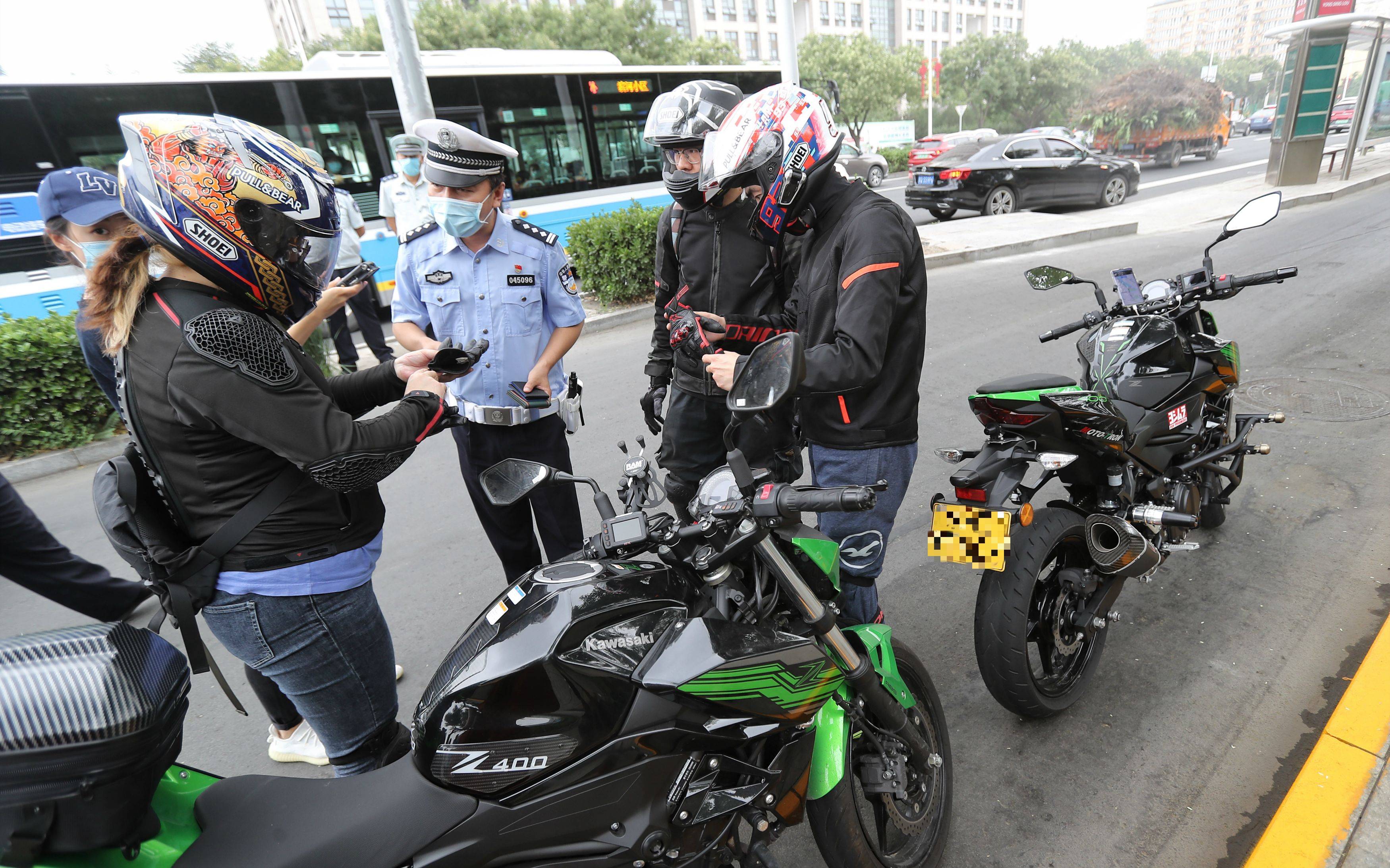 王贵彬|门头沟交警严查摩托车违法 有人“爆改”排气管只为声浪更大
