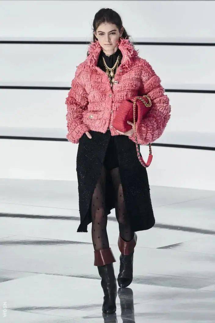 色彩|2020/21秋冬女装色彩趋势：复古时尚风潮再次燃起！半身裙流行趋势！