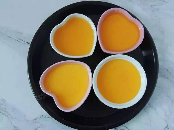 牛奶:加四个鸡蛋,教你新吃法,出锅孩子抢着吃,牛奶别直接喝了