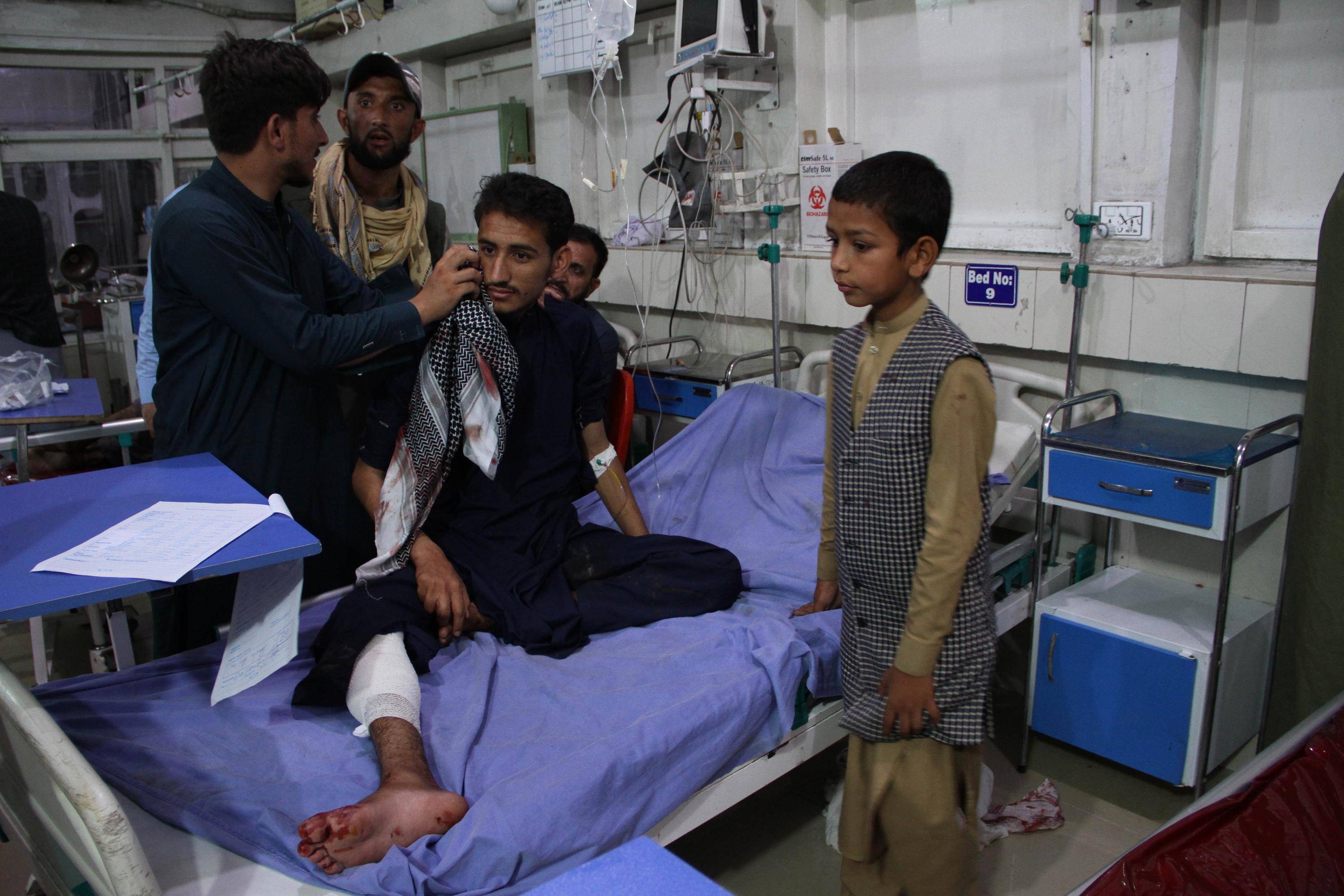 新华社|阿富汗东部一监狱遭袭至少26人死伤