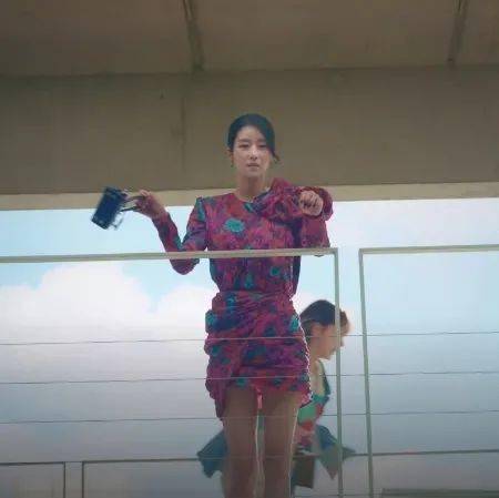 衣品好|《虽然是神经病但没关系》，衣品好就好！