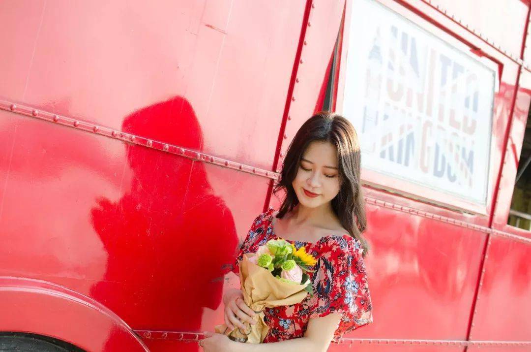 女人|伴读 | 岁月深处，做一个有质感的女人