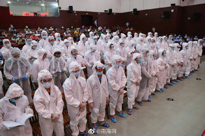 陈先福|公安局原副局长“下海”当黑老大获刑二十五年，并处没收个人全部财产