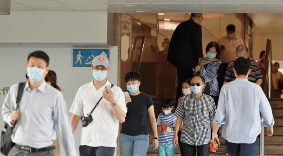 时段|港府：禁止指定时段堂食、强制戴口罩、聚会限两人等规定延长七天