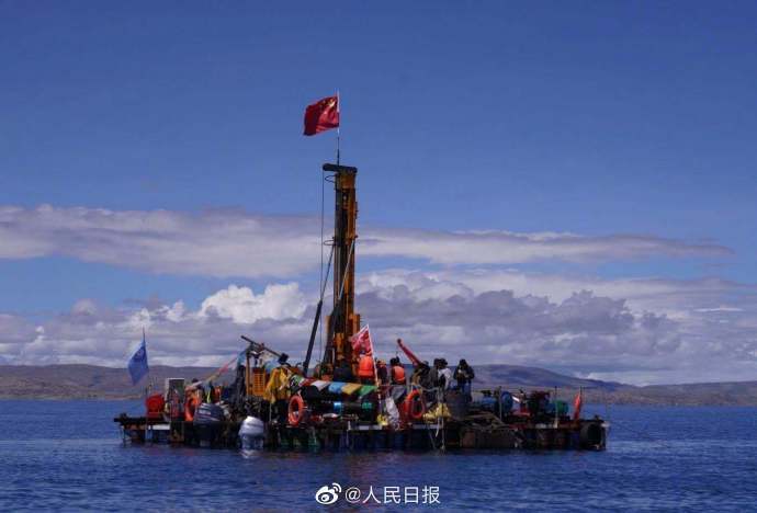 我国|中国成功钻取高原湖泊最长岩芯：获取岩芯长144.79米