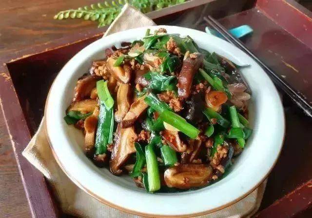 啥菜配香菇怎么炒 370ef3c8673740a89aacf1ed3d77467b.jpeg