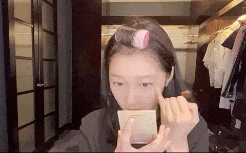 眉毛|关晓彤自认天生是臭脸？但不好惹的她却美到让我疯狂打电话！