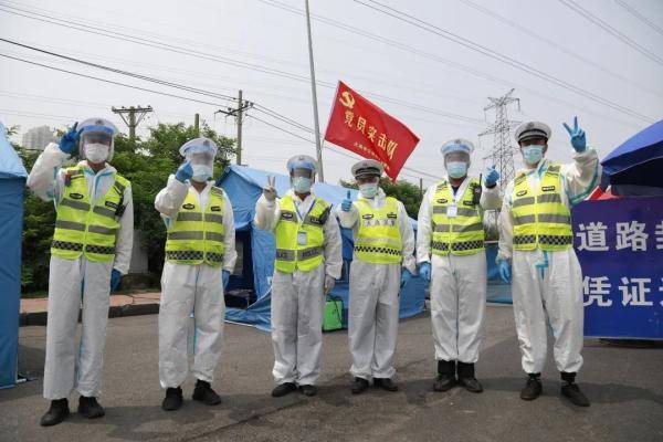 疫情|“妈妈病了，我好怕......” 他们15天没回家了！