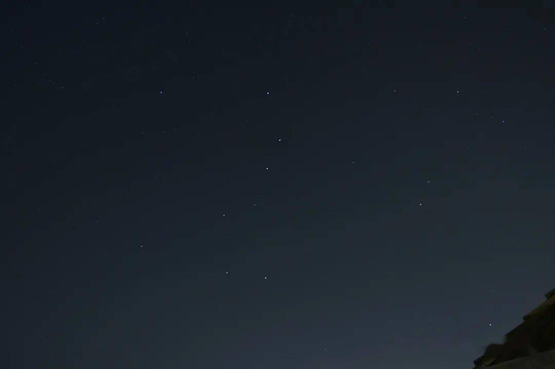 嘿,你看到北斗七星了吗?我们在仰望同一片星空吗?