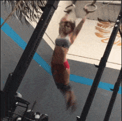 混血辣妹痴迷撸铁,一双麒麟臂和大粗腿!看完却只想把她娶回家.