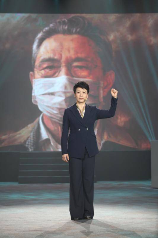 展咏会|《白衣执甲 时代英雄——致敬广东战疫英雄展咏会》8月8日播出