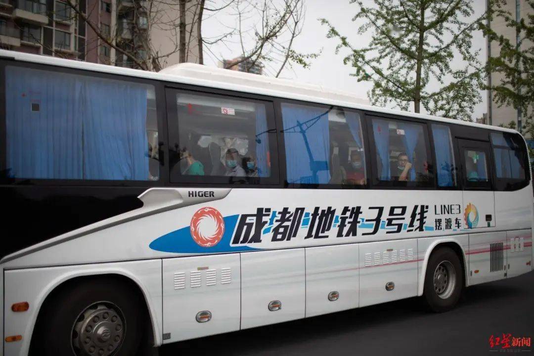 人人|人人人从众！德阳到成都的这个摆渡车太火了，运营方最新回应