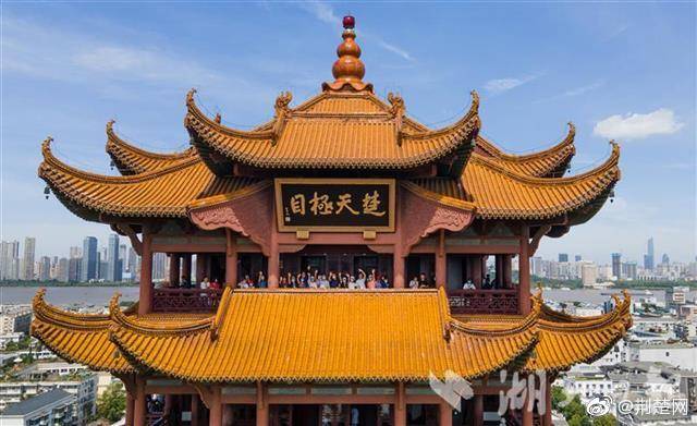 黄鹤楼|今天，援鄂医疗队代表游览黄鹤楼