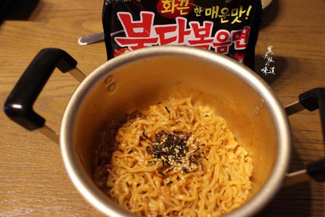 中国|中华美食千千万，为什么中国人却对泡面情有独钟？