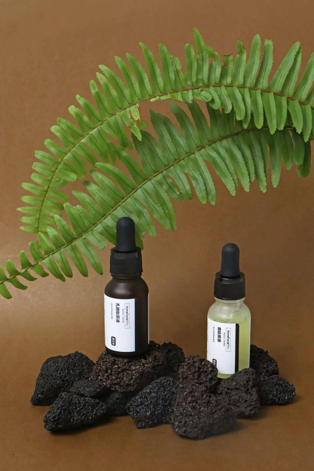 线条|她用一杆马克笔把简洁线条玩成了世界潮流！