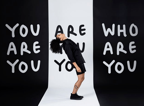 线条|她用一杆马克笔把简洁线条玩成了世界潮流！