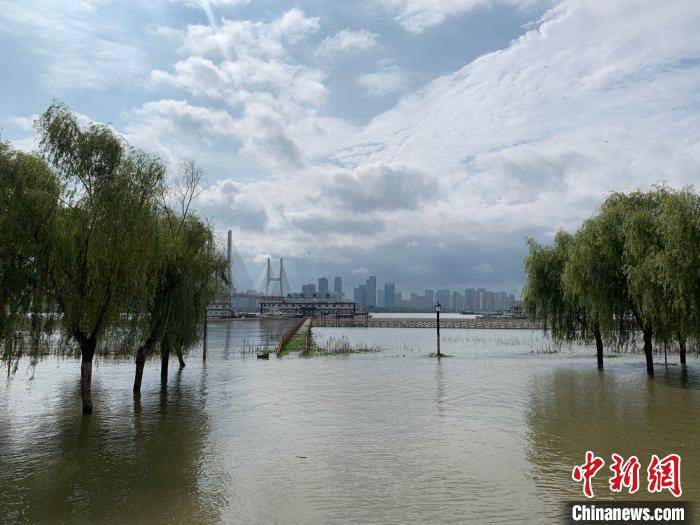 防汛|武汉防汛应急响应降至Ⅳ级 汉口江滩公园将开放