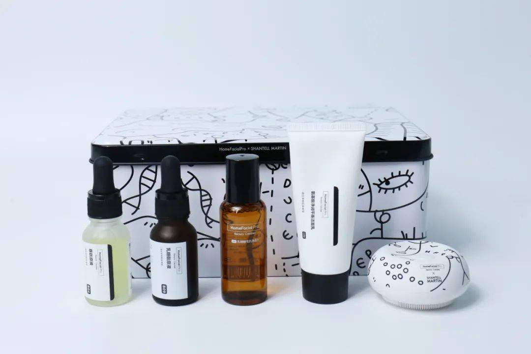 线条|她用一杆马克笔把简洁线条玩成了世界潮流！