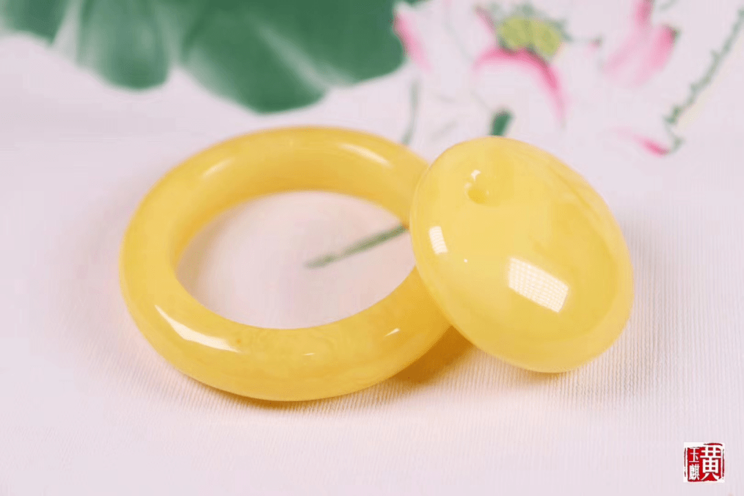 颜色|晒黑了怎么办？想要快速变白,这么戴珠宝就对了!