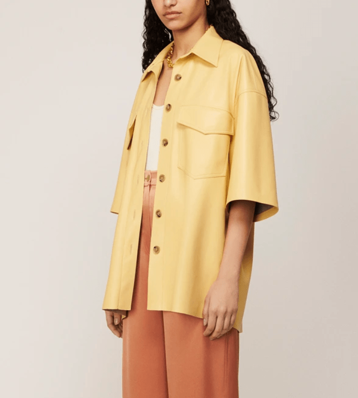 老爹|老爹衬衫递来一个眼神，小周和cc就懂了！