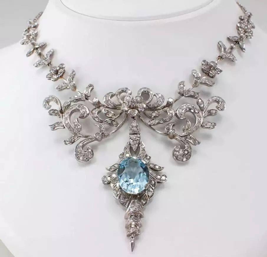 蓝宝石|海蓝宝石虽然美，但不值钱？其实人家一年身价翻N倍！真是比窦娥还怨.....