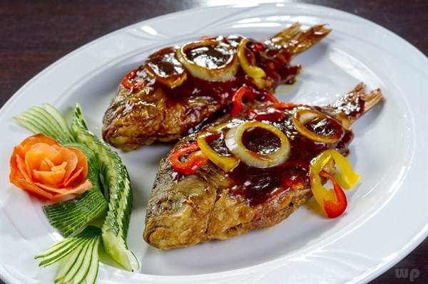 鱼肉属于高脂肪食物吗 9e2d45309827422bb404b3006ff03b8b.jpeg