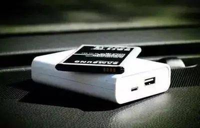 爆炸|赶紧扔掉！这7样东西放在车里就是定时炸弹！