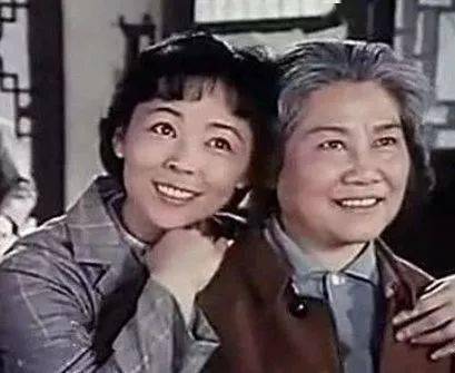 这些角色虽然远不如《英雄儿女》中带给她的光环闪亮,但是刘尚娴却