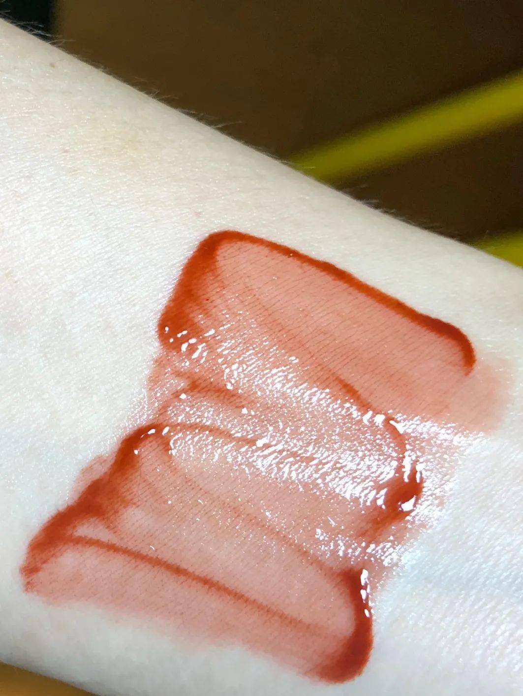 �Ŵ��У�����zhui���õ�ƽ�۲�ױ�ϼ�����˾���������