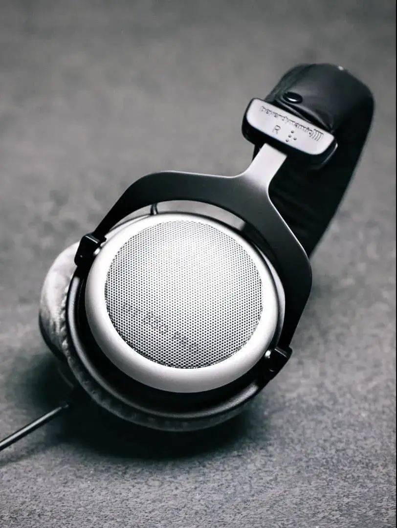 专业做耳机的国际品牌 2b260fc76f1b45f893203cf7779f83c8.jpeg