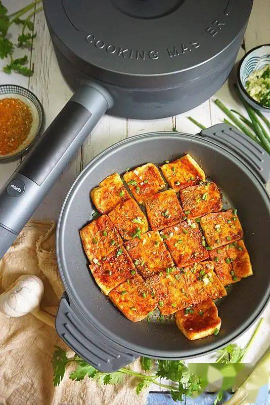 烧烤|在家3元做1盘，秘制料汁教给你，学会能摆摊火爆街头的铁板豆腐