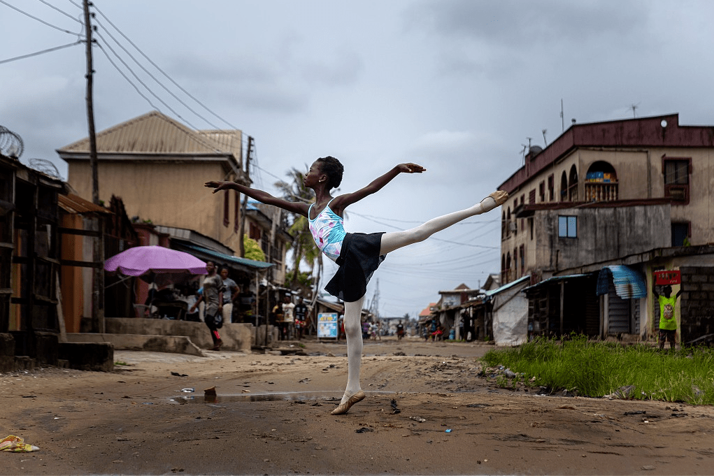 贫民窟里跳芭蕾的11岁“男版黑天鹅”，被纽约顶尖舞团录取