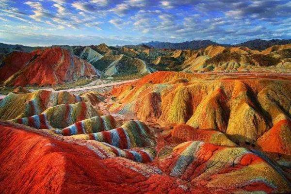 国旅|长三角客源入甘！“环西部火车游”首趟跨省旅游专列顺利开行