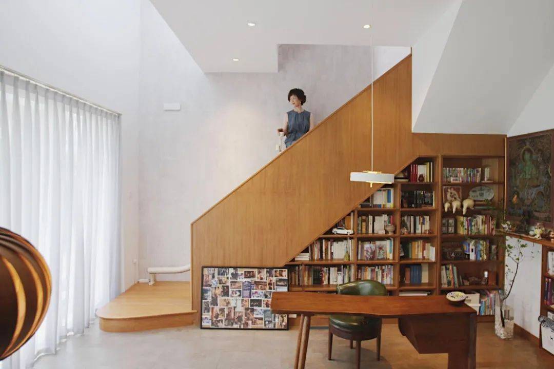 阿加莎|在阿加莎的剧本里成长，上海夫妻用“凶器”道具装饰家