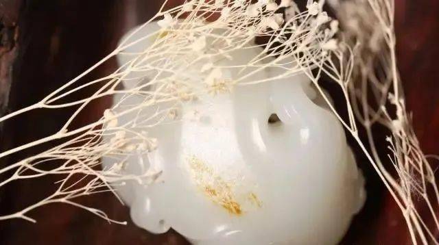 天价|2210万成交！这块天价籽料，火了！