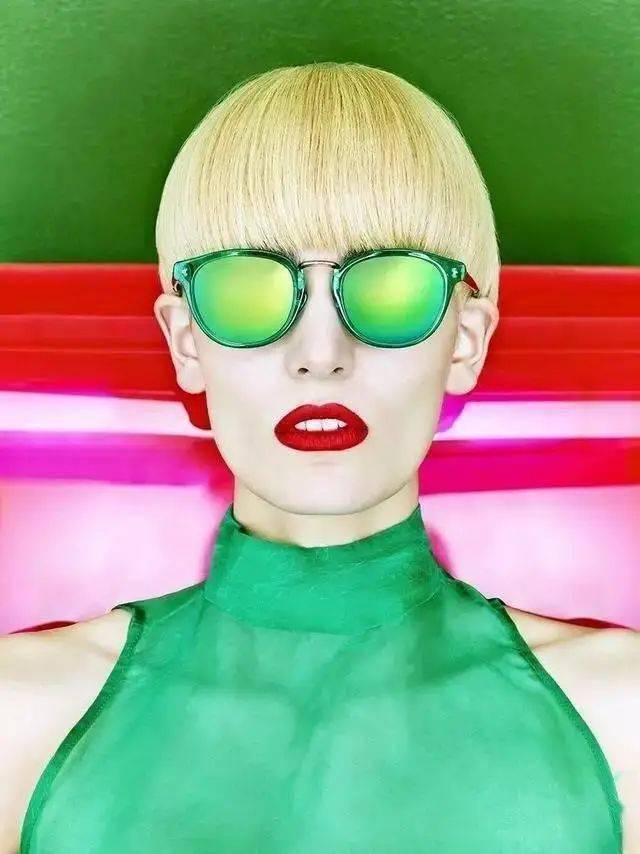 颜色|这些穿上身很容易显“土”的颜色，黄皮妹子慎重选择！