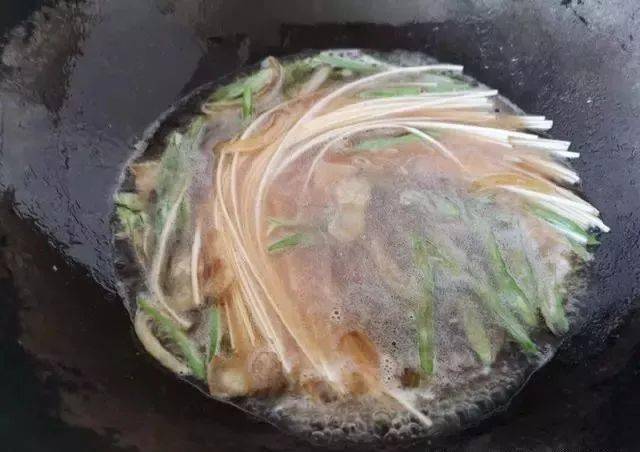 挂面|一周要吃两三次，每次都能吃两大碗，好吃又好做！老公最馋这碗面