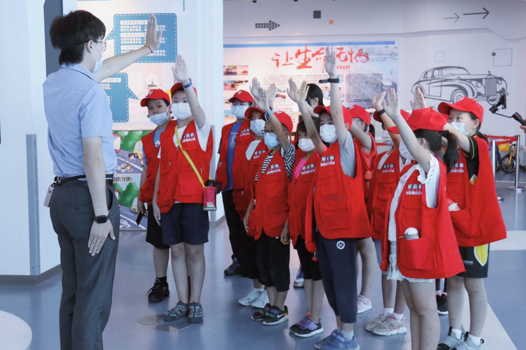 刘紫璇|还原交通事故现场，新京报小记者赴交通安全宣传教育基地体验