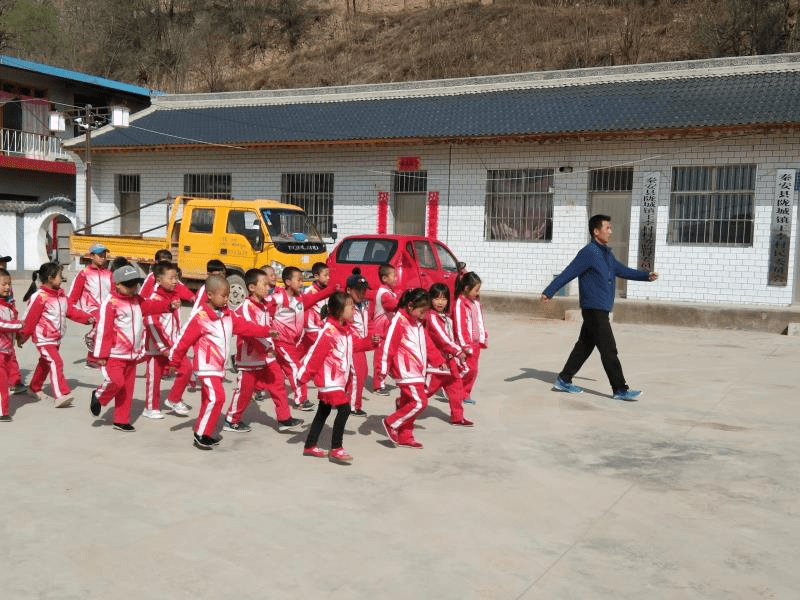秦安|甘肃秦安：老师“走”起来，教育“稳”下来