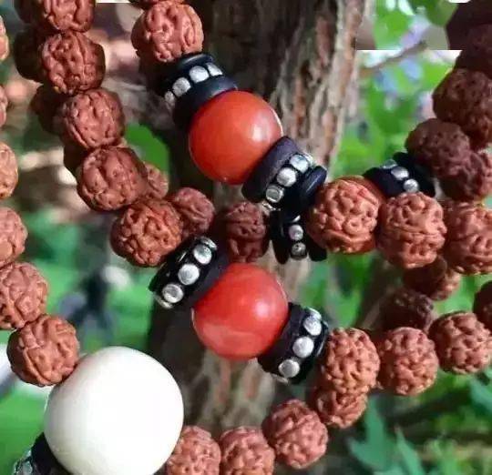 配饰|金刚菩提和不同配饰的搭配，霸气而且简直美到爆！