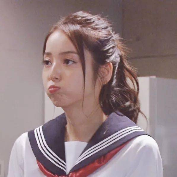 女生|脸上有这几个特点的女生，一定别“披头发”