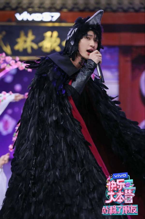 王祖蓝|《站稳了!朋友》巧设环节致敬经典 谢霆锋挑战叶问王祖蓝变道具人