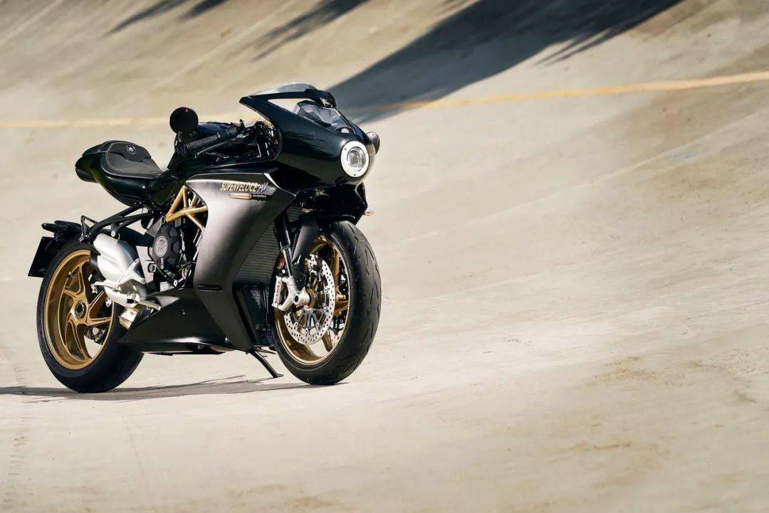 奥古斯塔mv800壁纸,奥古斯塔mv800高清壁纸 图集mv奥古斯塔superveloce800黑色版