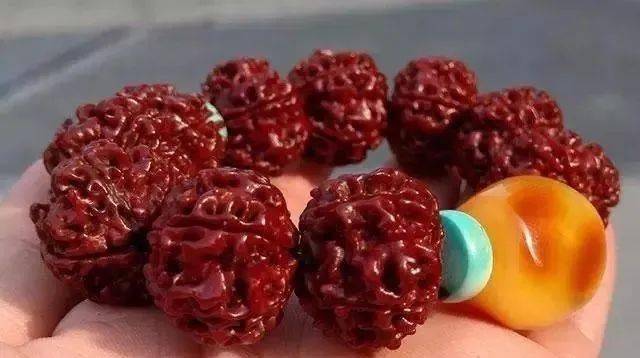 珠子|手串的搭配变迁，是我逝去的青春......